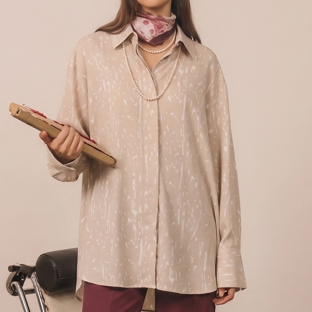 Calvin Klein NWT Large Oversized Relaxed Fit Neutral Button Down Long Sleeve Top